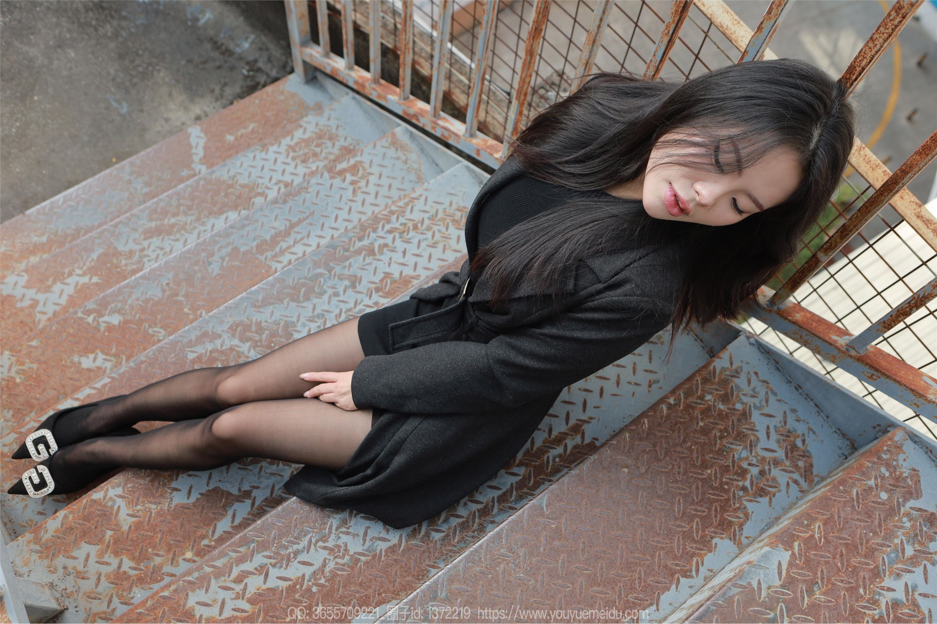 IESS异思趣向  2025.01.02 丝享家 1940 兔兔《黑丝女人》